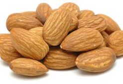Almendras con piel. combatir la acidez