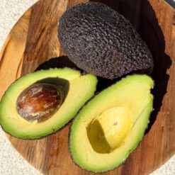 aguacate sin seleccionar, aguacate con imperfecciones, aguacate sostenible, aguacate barato, aguacate natural, aguacate fresco, comprar aguacate online, aguacate a domicilio, fruta con defectos estéticos, fruta de segunda selección, aguacate directo del agricultor,