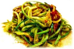 receta saludable espaguetis de calabacín con champiñones